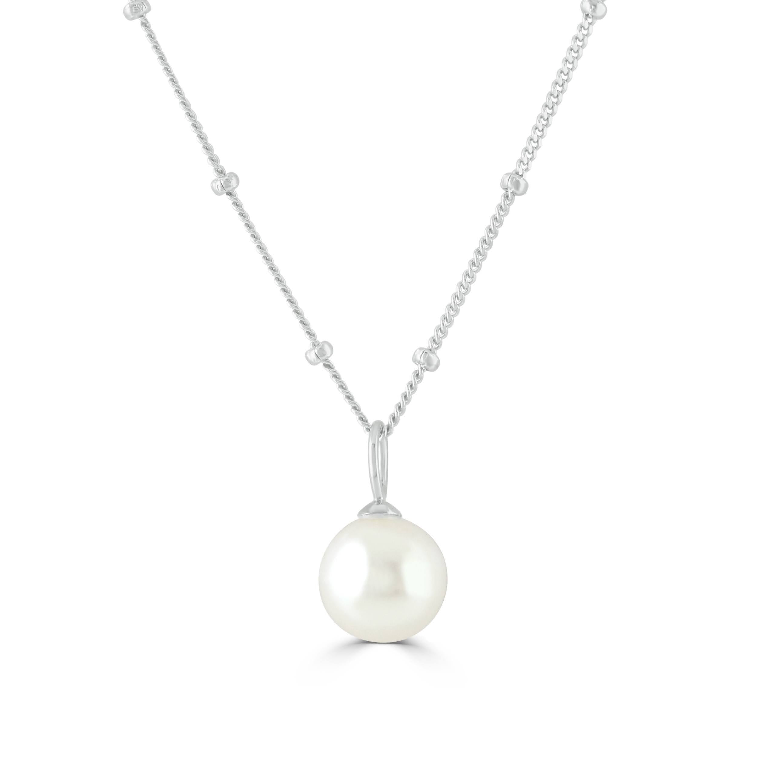 Silver Pearl pendant on satellite chain