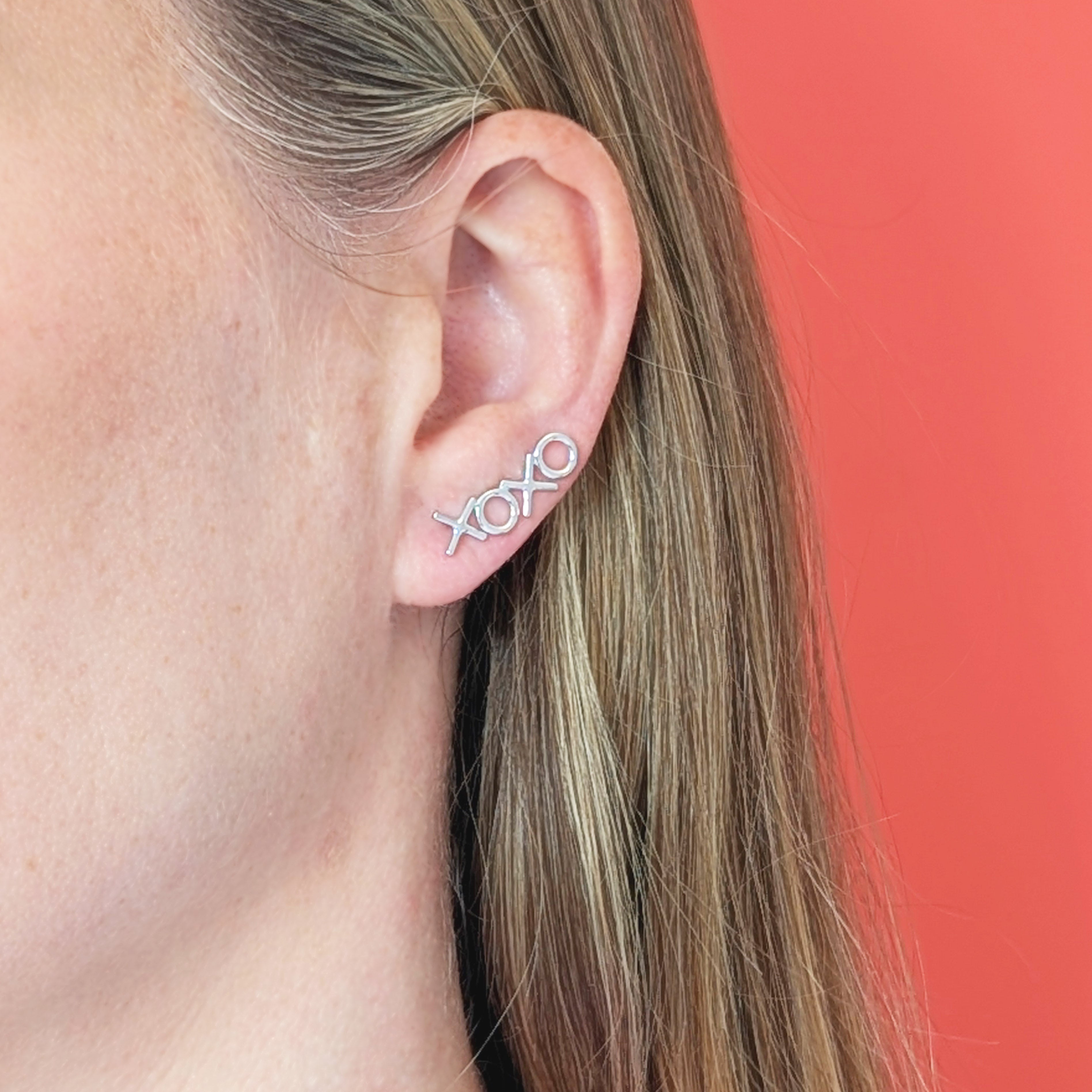 Gold Written XOXO Ear Climber